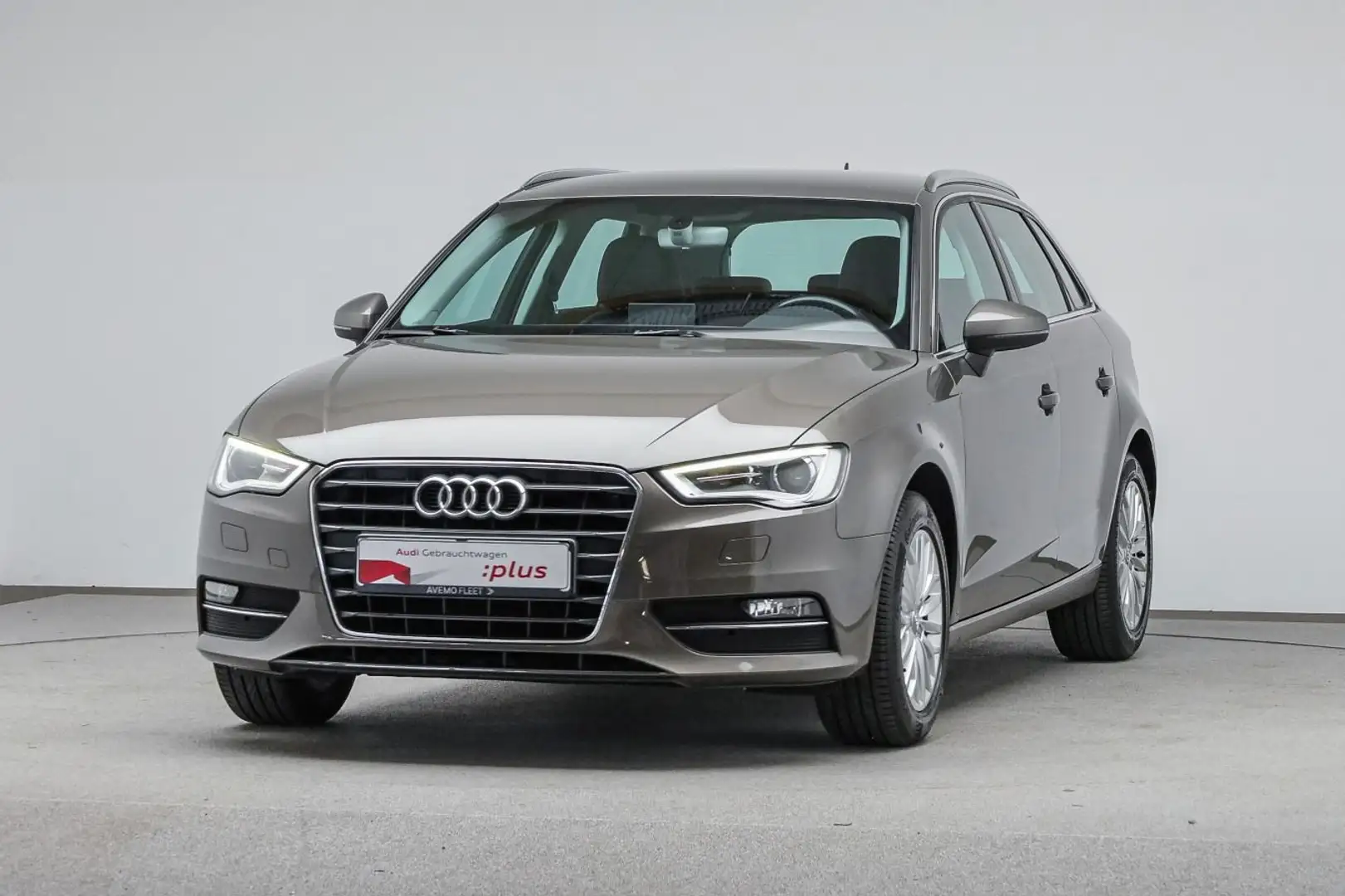 Audi A3 1.2 TFSI Xenon*SHZ*PDC*Bluetooth Gris - 2