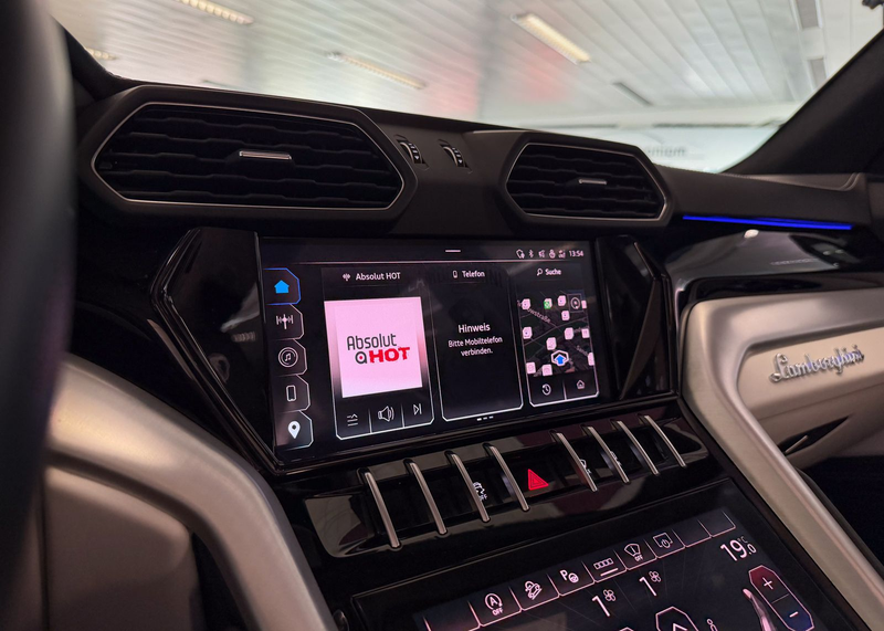Lamborghini Urus S ACC ANIMA HU PANO SOFTCLOSE 1.HAND MWST — photo 29