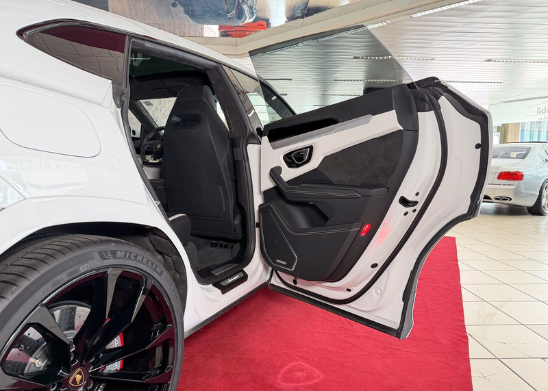 Lamborghini Urus S ACC ANIMA HU PANO SOFTCLOSE 1.HAND MWST — photo 45