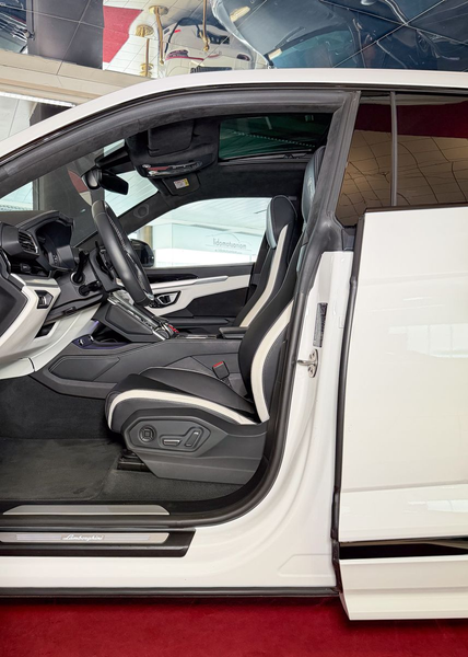 Lamborghini Urus S ACC ANIMA HU PANO SOFTCLOSE 1.HAND MWST — photo 20