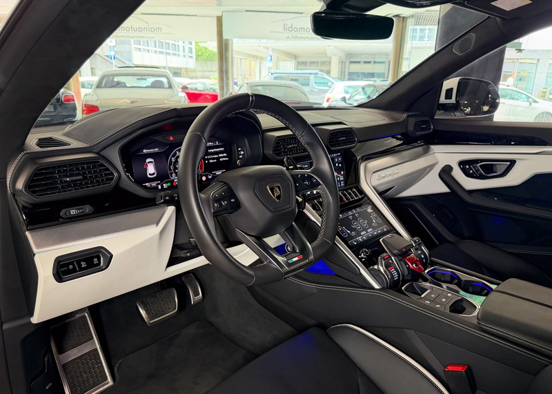 Lamborghini Urus S ACC ANIMA HU PANO SOFTCLOSE 1.HAND MWST — photo 24