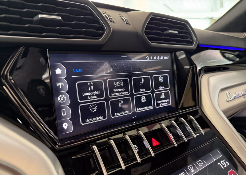 Lamborghini Urus S ACC ANIMA HU PANO SOFTCLOSE 1.HAND MWST — photo 31