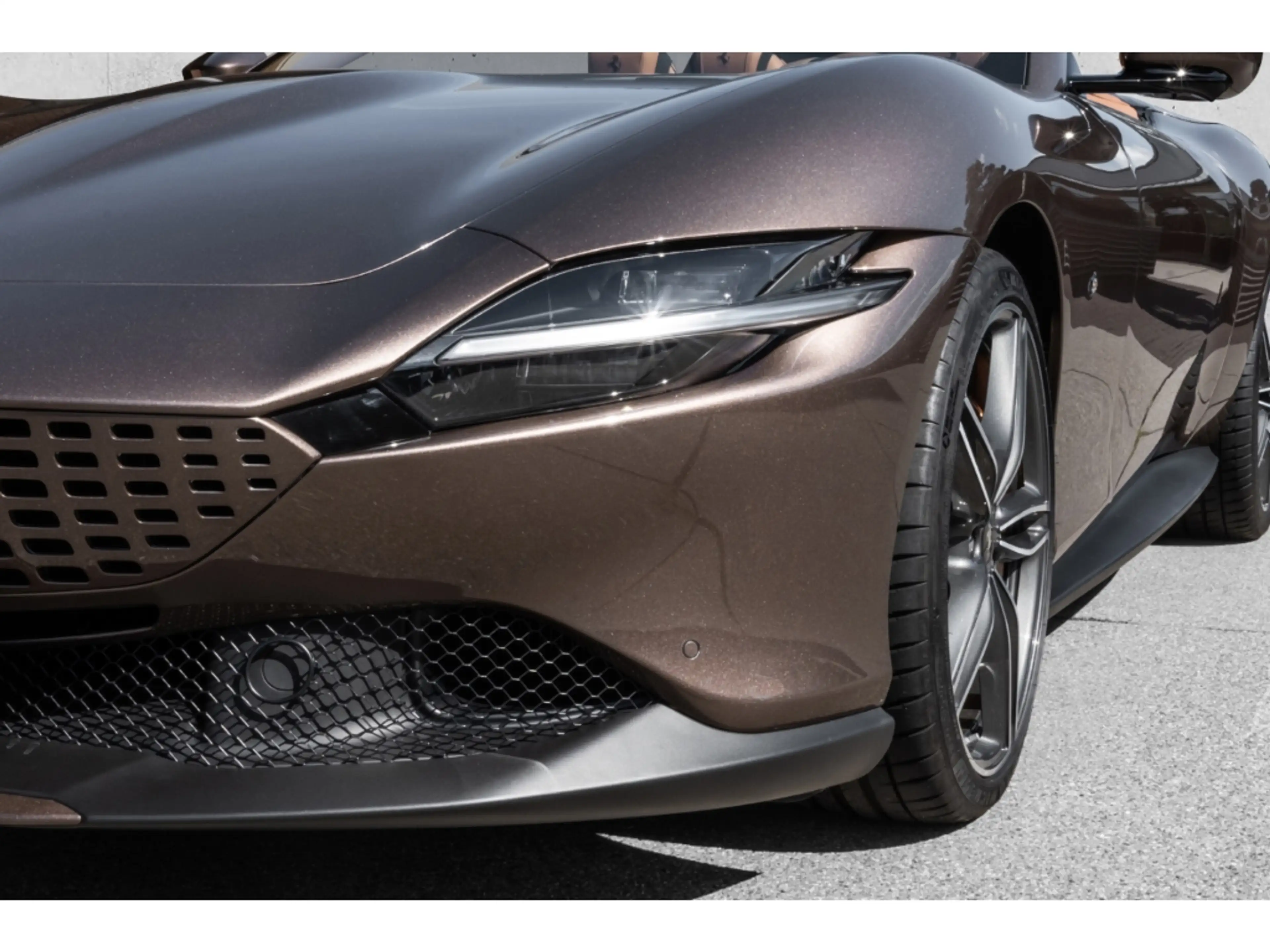 Ferrari Roma Spider *CARBON-LED*360*BEIFAHRERDISPLAY*SITZBELÜFT — photo 12