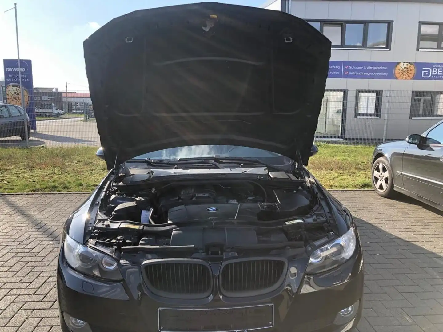 BMW 320 i Coupe Sport Packet-Katalysator gestohlen!!!! Zwart - 2