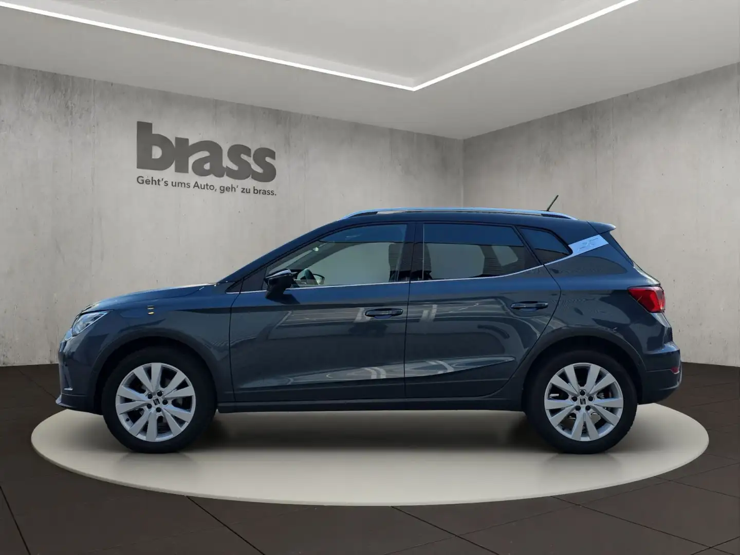 SEAT Arona 1.0 TSI Xperience Allwetterreifen Navigati Grau - 2