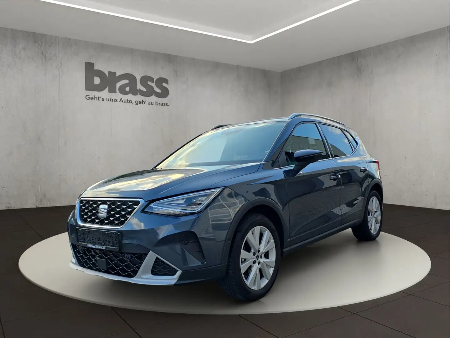 SEAT Arona 1.0 TSI Xperience Allwetterreifen Navigati Grau - 1
