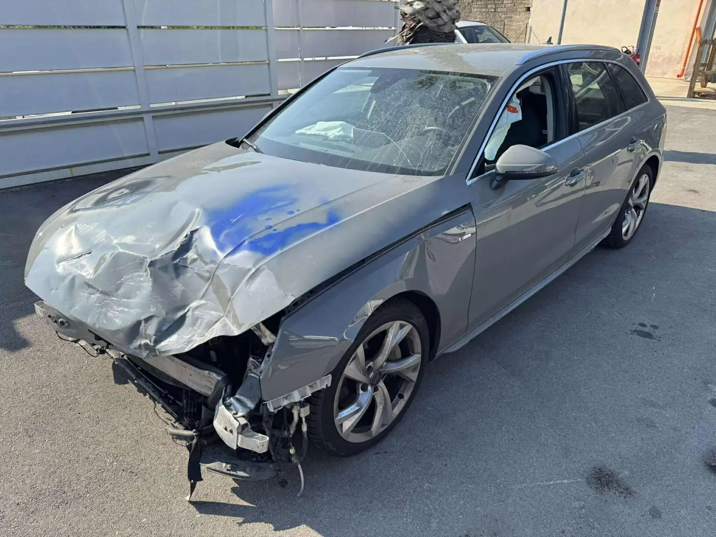 Audi A4 Avant 40 TDI S tronic S line edition Grigio - 1