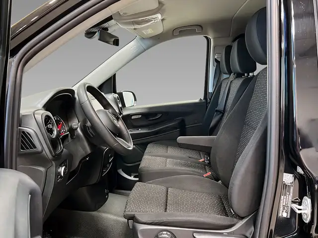 Mercedes-Benz Vito view 9