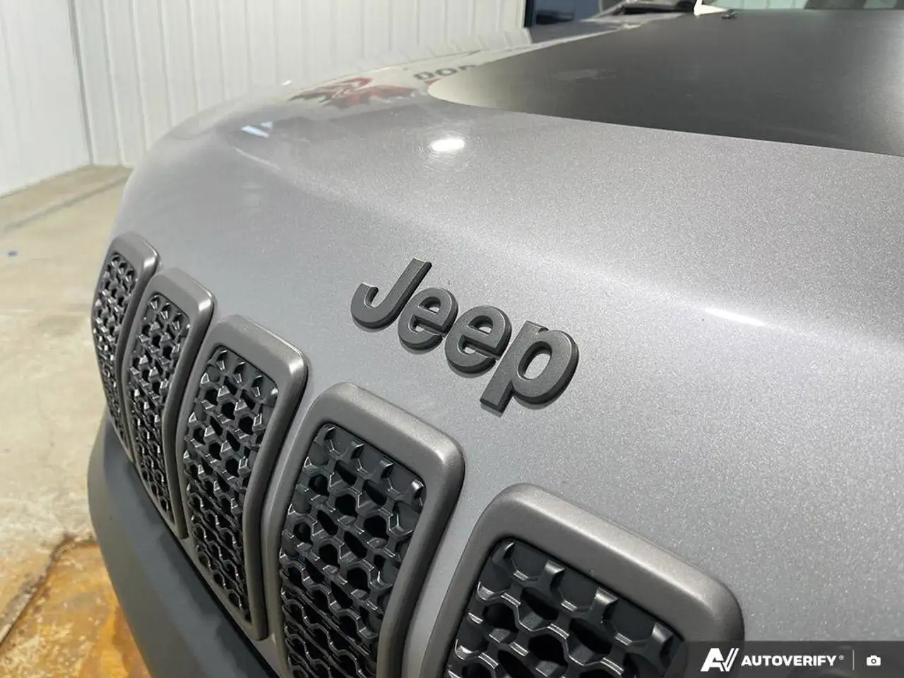 Jeep Cherokee снимка Jeep Cherokee