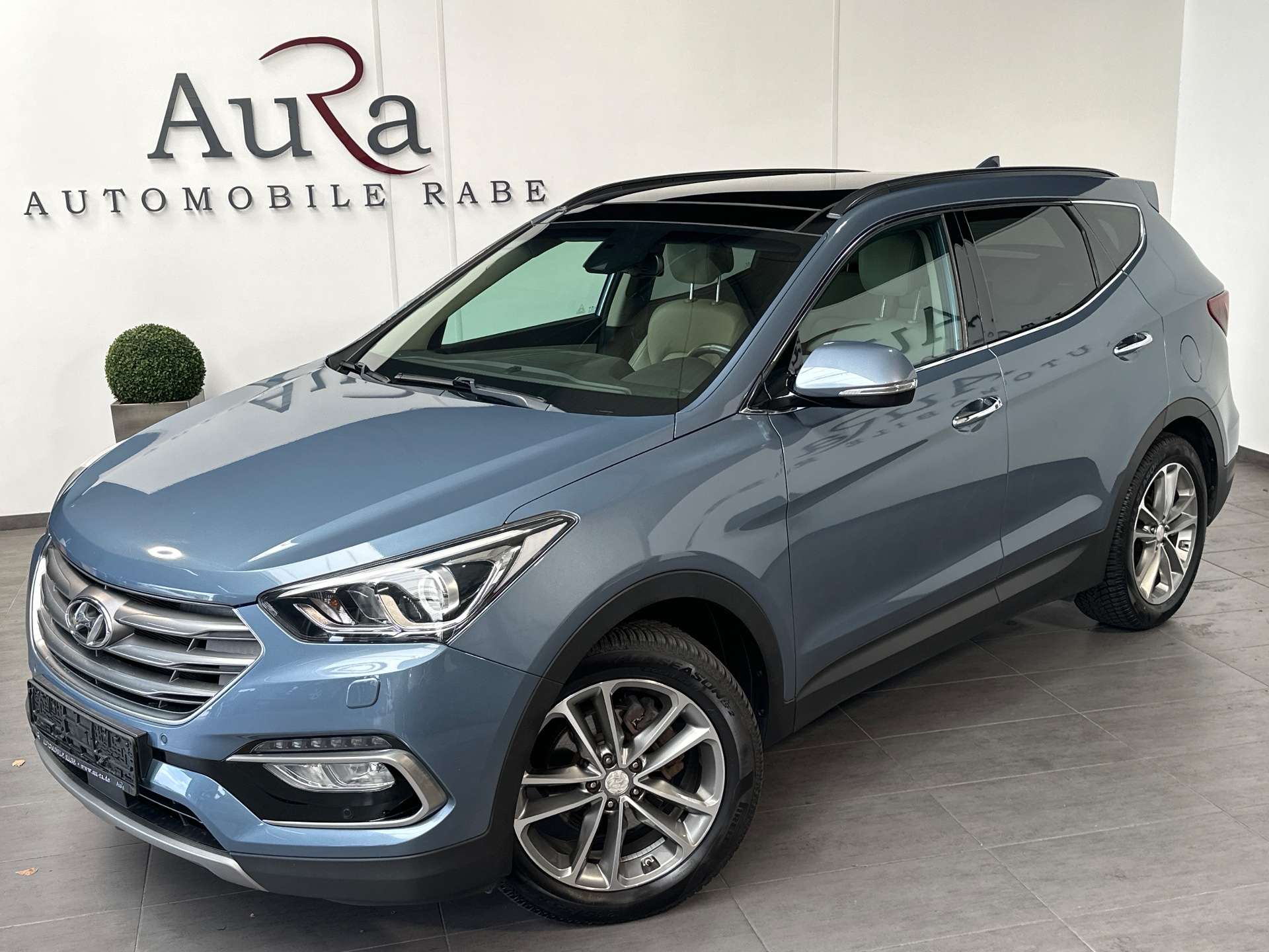 Hyundai SANTA FE