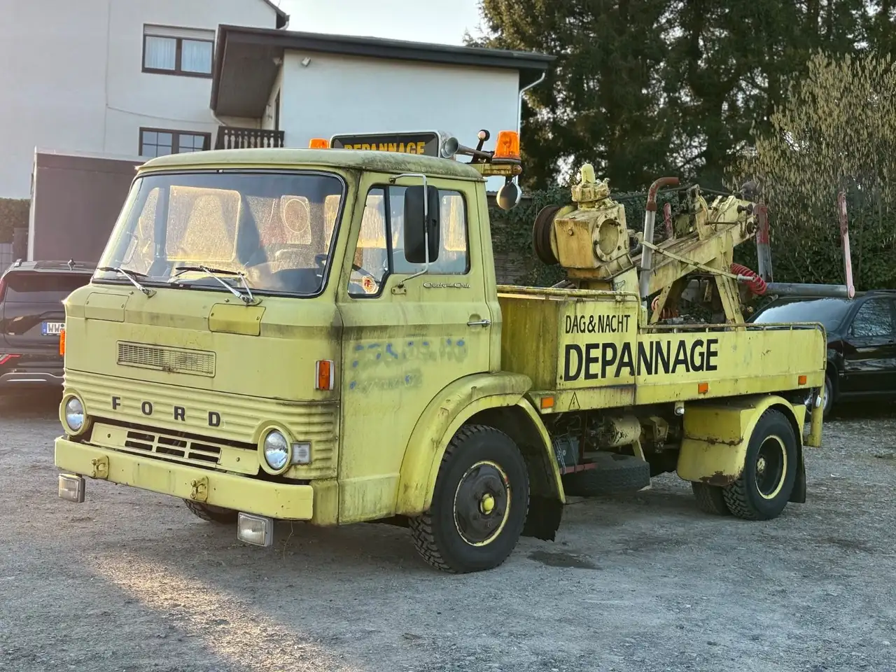 Ford D-500-HA Abschleppwagen im Originalzustand-Fährt, foto 1