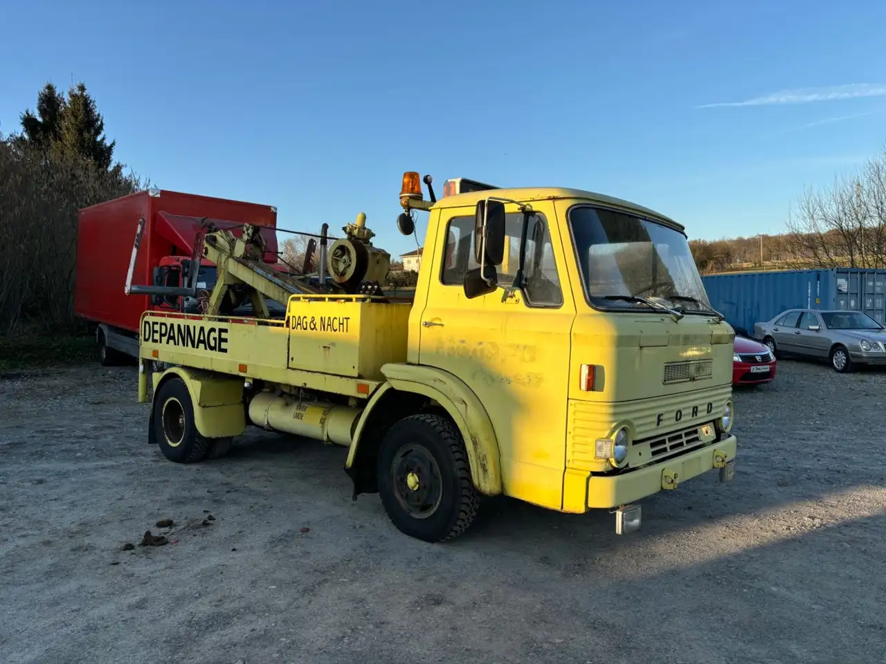 Ford D-500-HA Abschleppwagen im Originalzustand-Fährt, foto 3