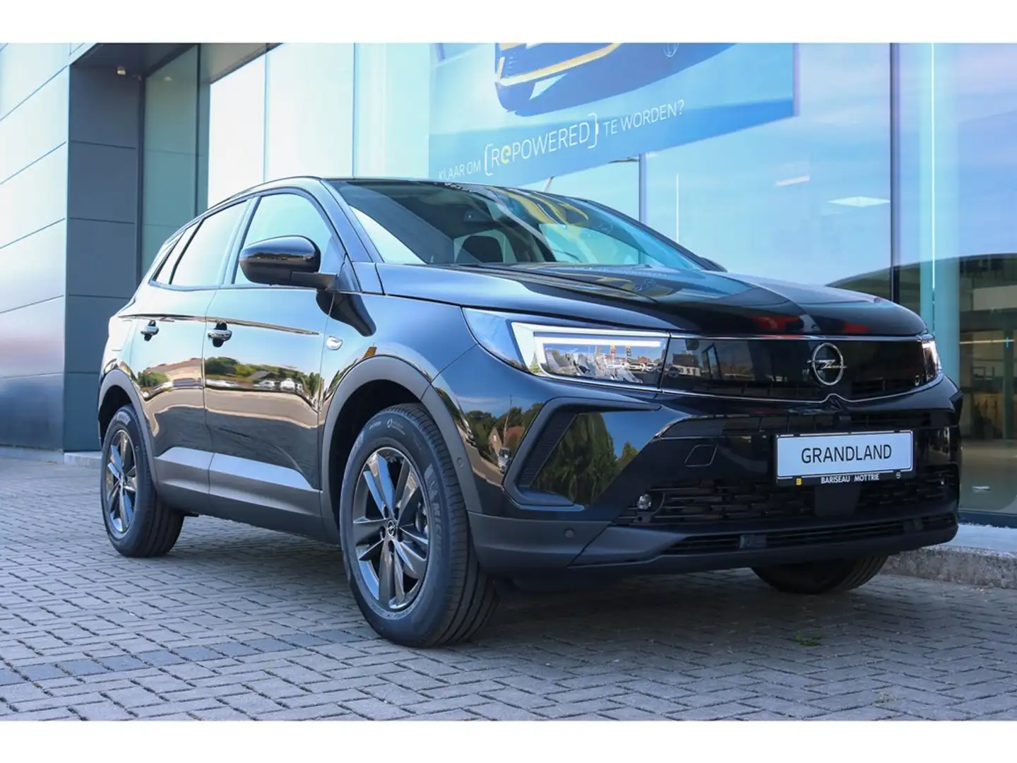 Opel Grandland 1.2B TURBO BUSINESS EDITION MT6 130PK Zwart - 1