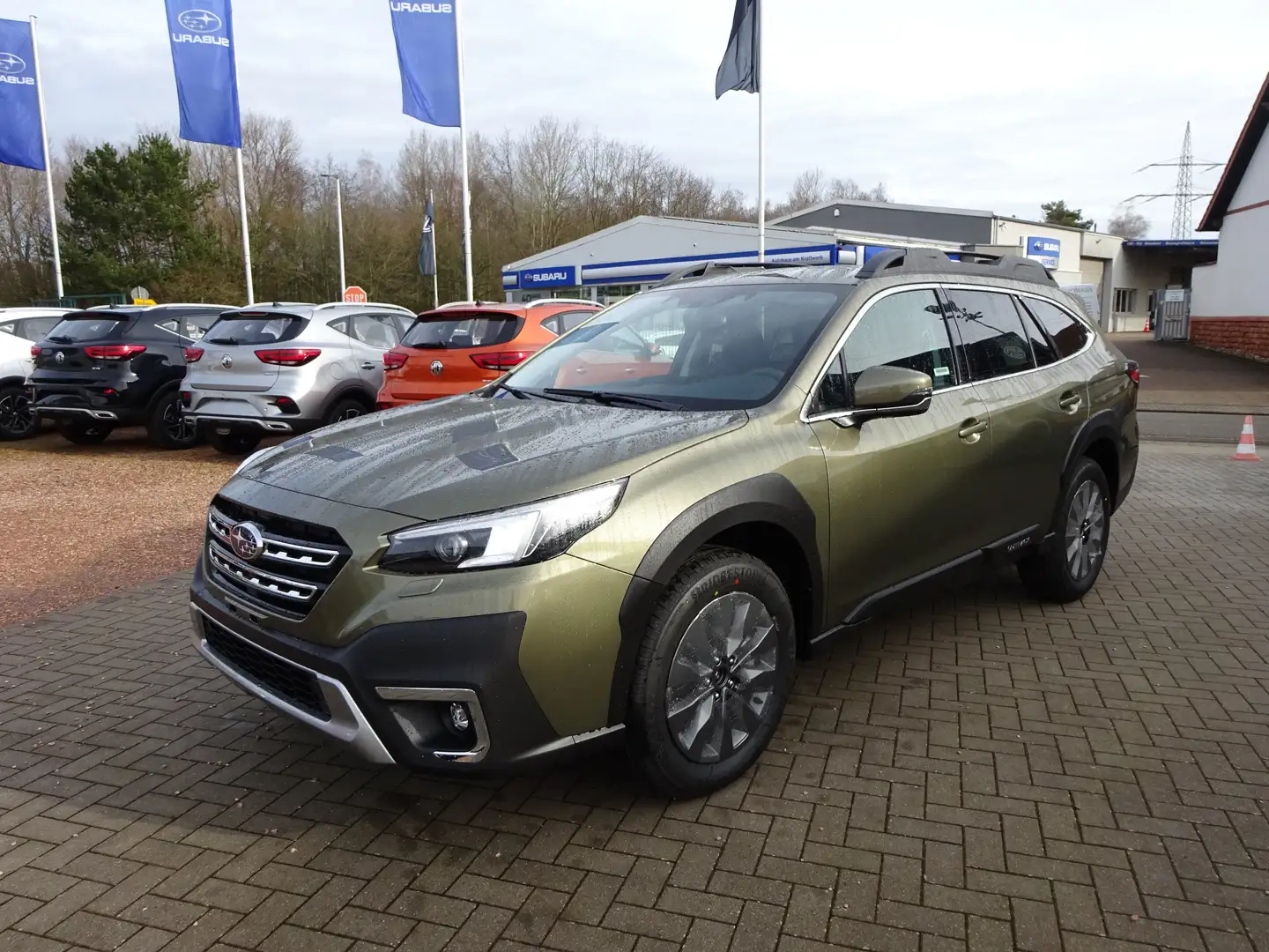 Subaru OUTBACK 2.5i Lineartronic Active 2024 Modell Green - 1
