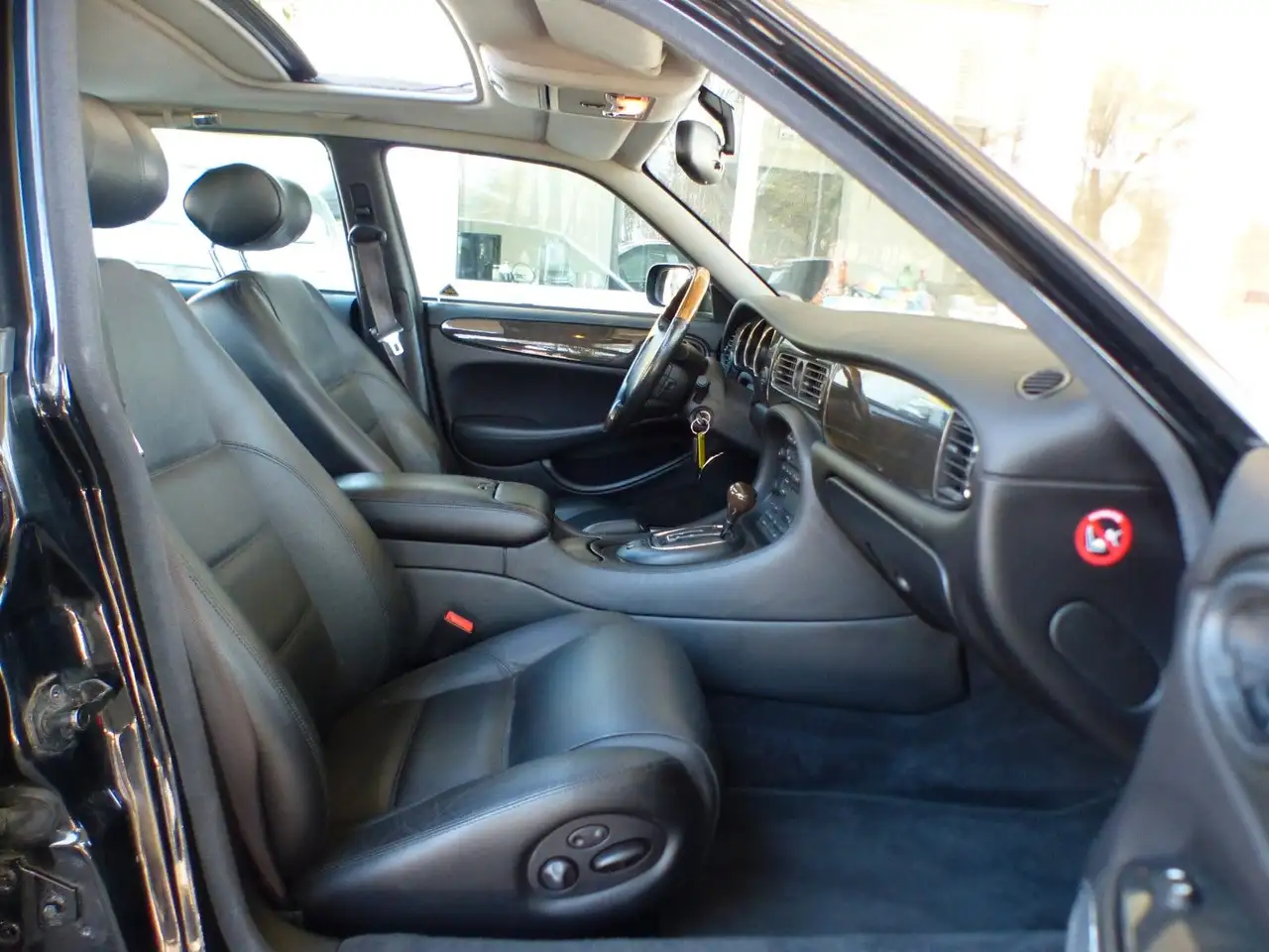 Jaguar XJ R 4.0 V8 Leder SDach 4xShz Memory 363 PS, foto 10