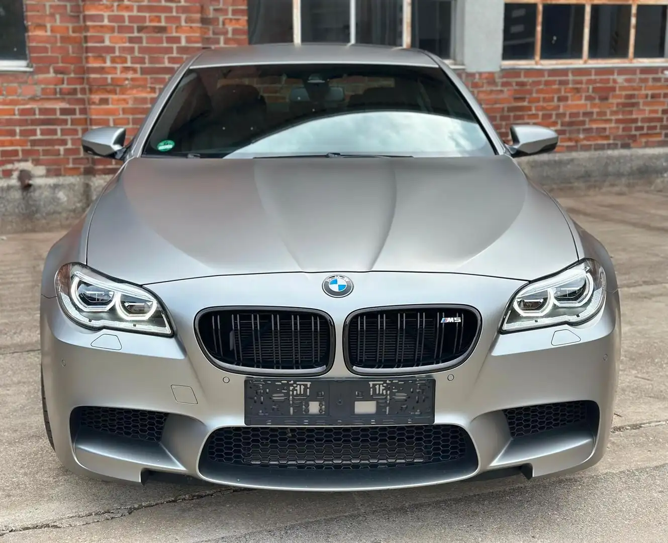 BMW M5 30 Jahre Edition Individual 1 von 300 Grijs - 1