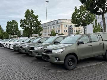 ELCH DOUBLE CAB DUTY 4X4 BUNDESWEHR HARDTOP STANDH
