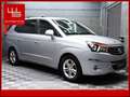 SsangYong Rodius Aut / 78 Tkm / 7 Sitze / Leder / AHK / Gris - thumbnail 2