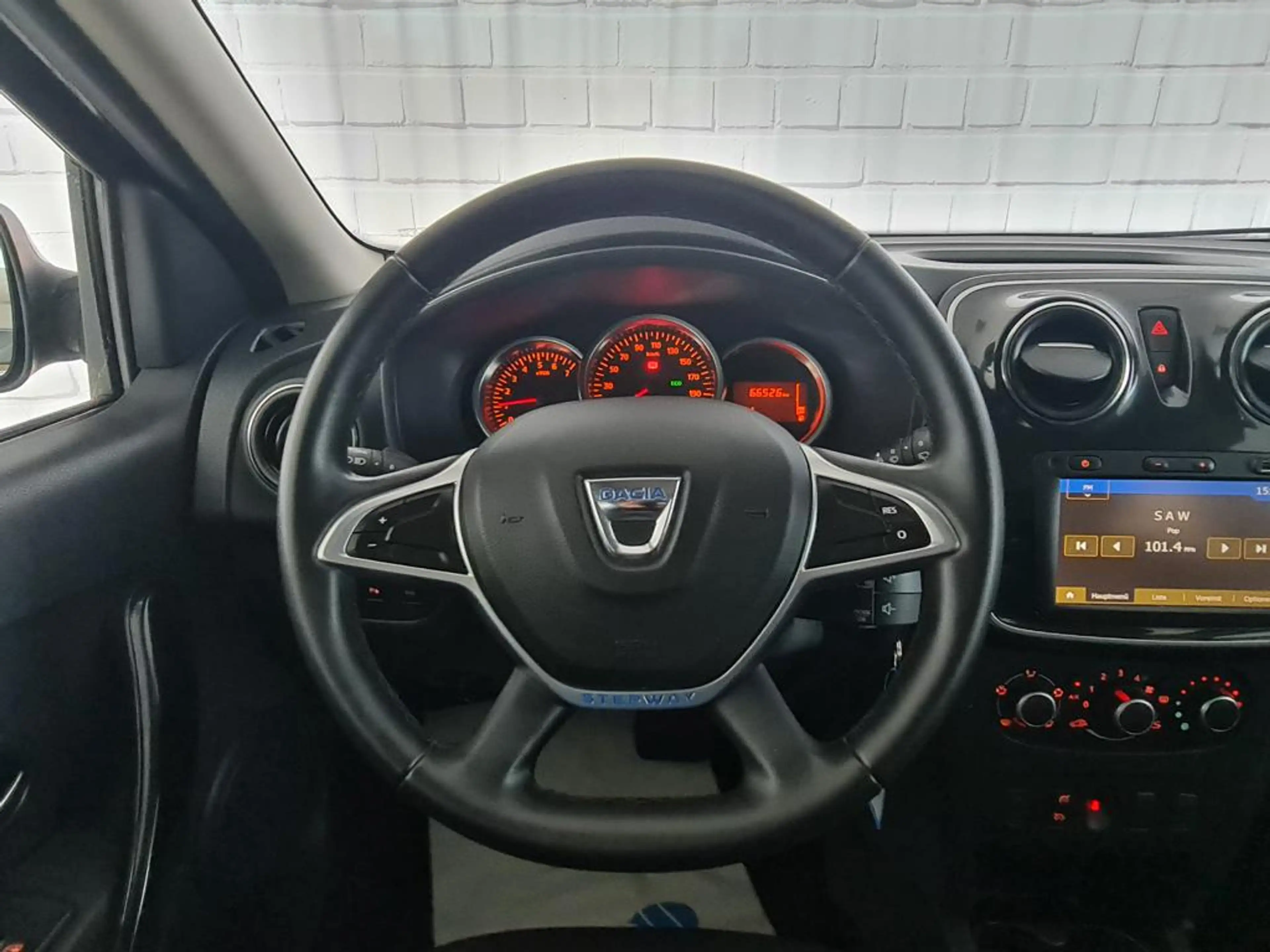 Dacia Sandero Stepway Celebration, 1.Hand, Navi, Kamera, LMF, NBL — photo 12