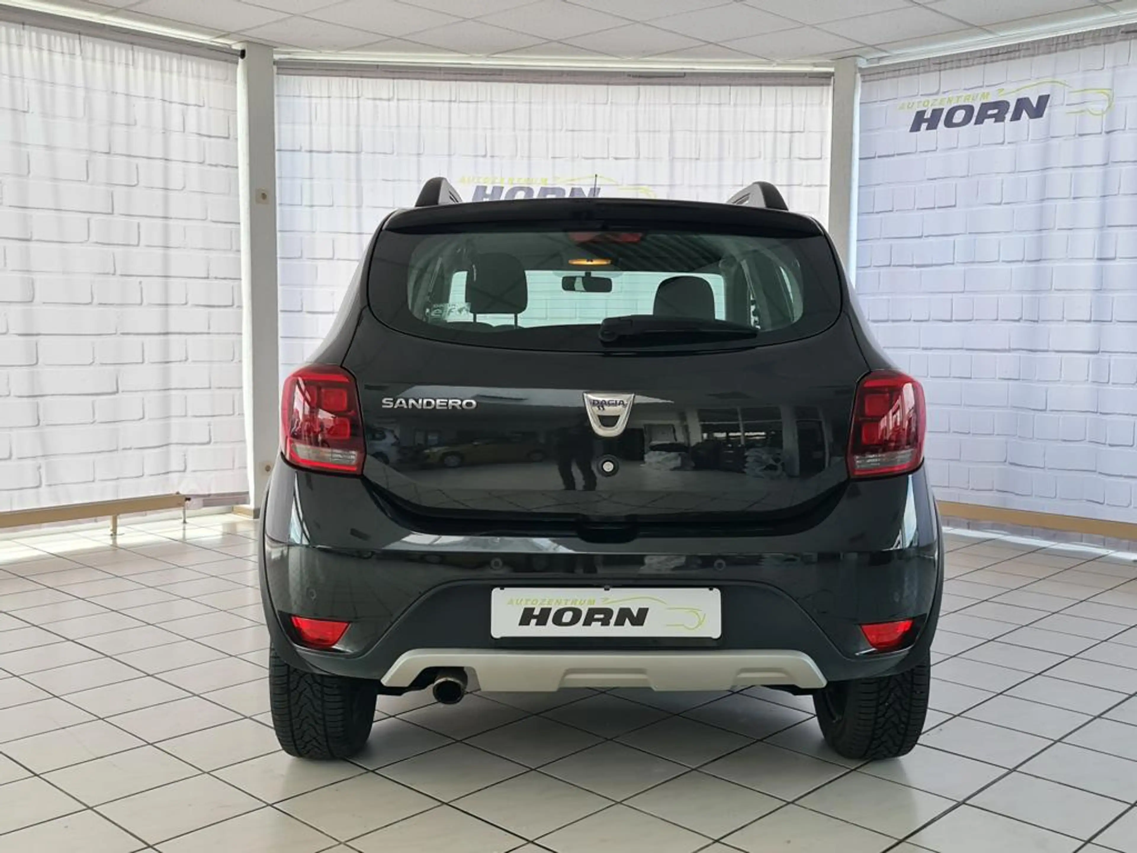Dacia Sandero Stepway Celebration, 1.Hand, Navi, Kamera, LMF, NBL — photo 7