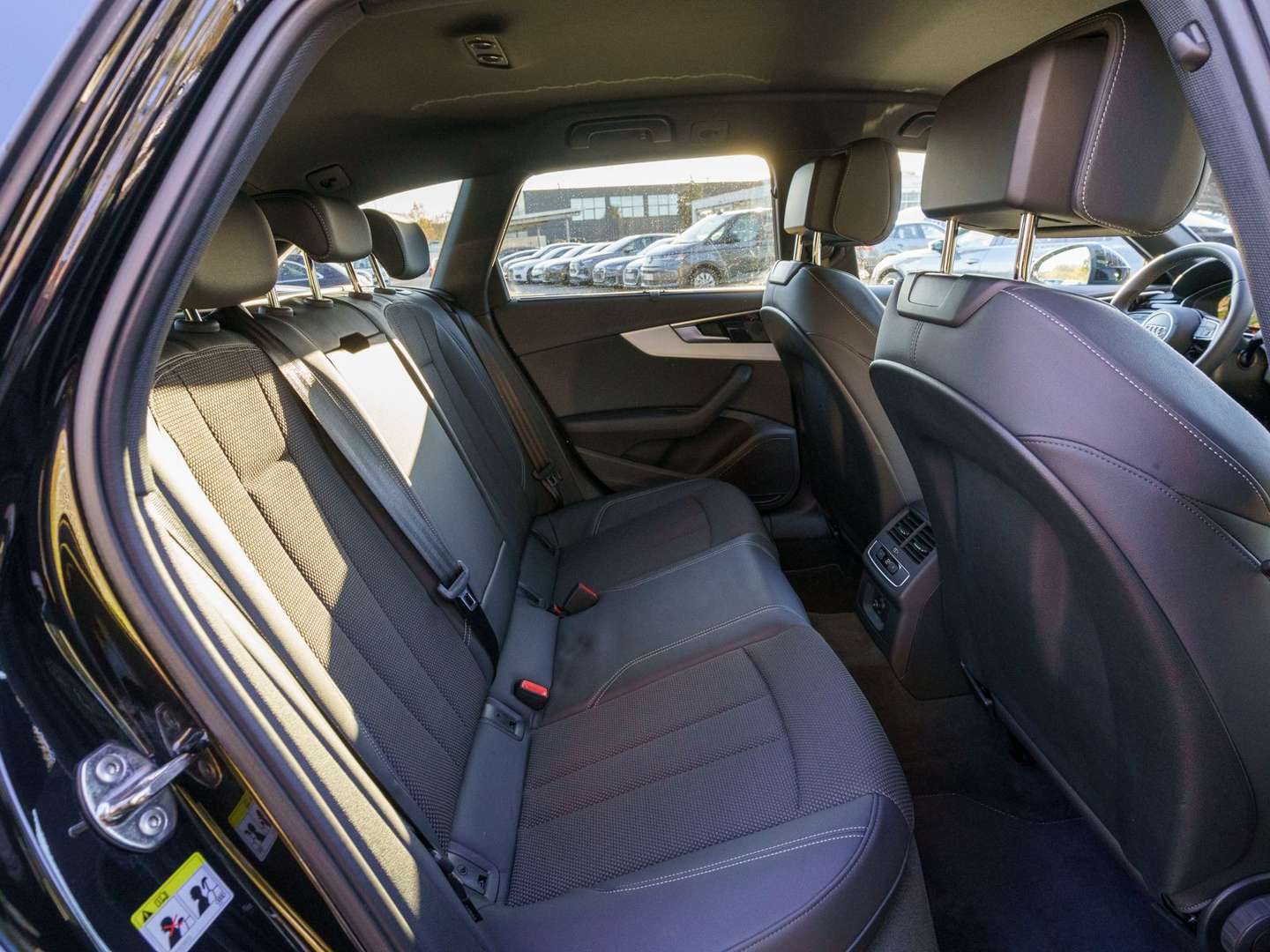 Audi A4 Avant S Line 40 TFSI - 2024 - Joinsteer - #5