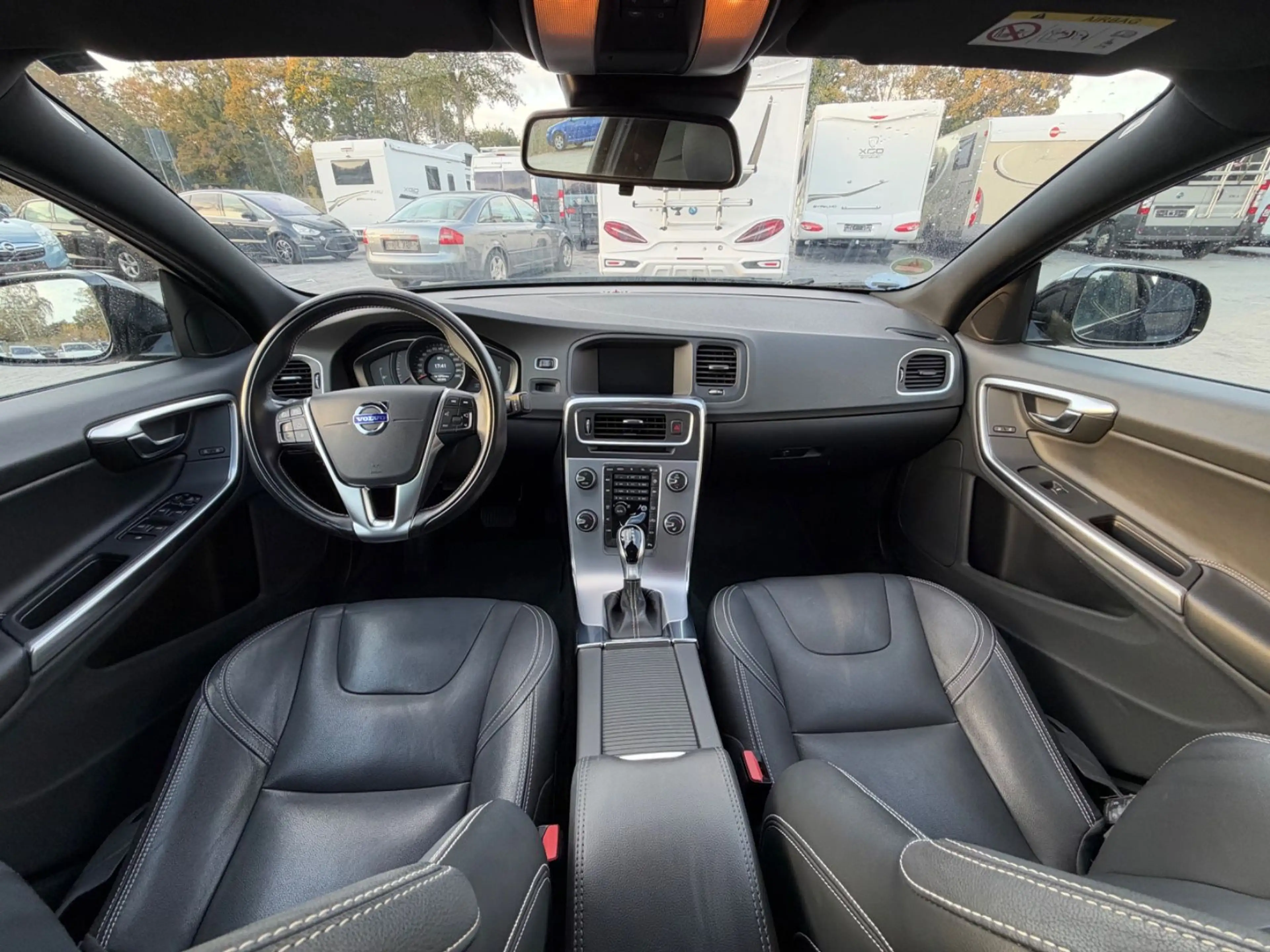 Volvo S60 Lim. Linje Svart *2.0L Automatik* — photo 13
