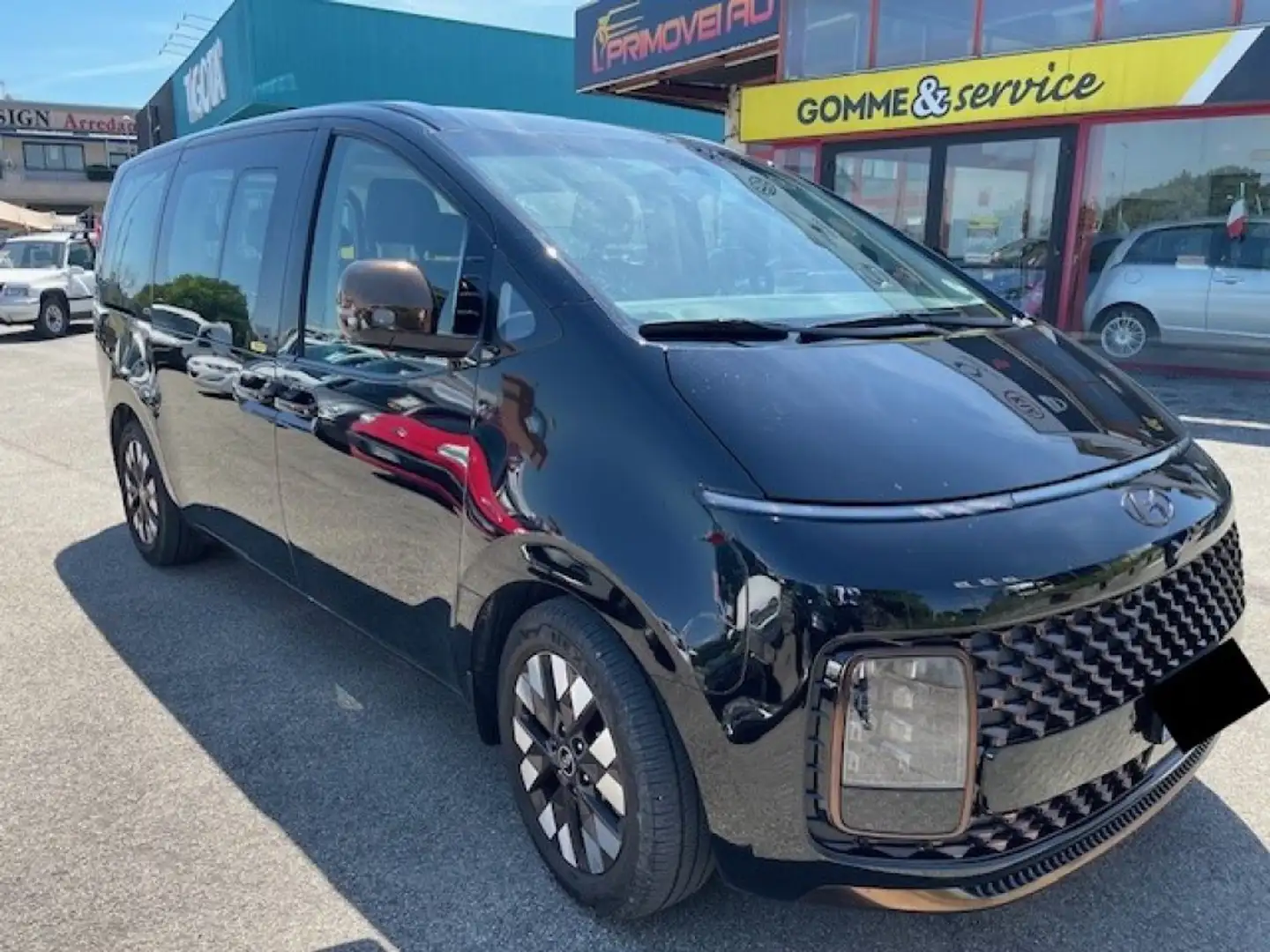 Hyundai STARIA 2.2 AT 2WD 7 posti Luxury Nero - 1