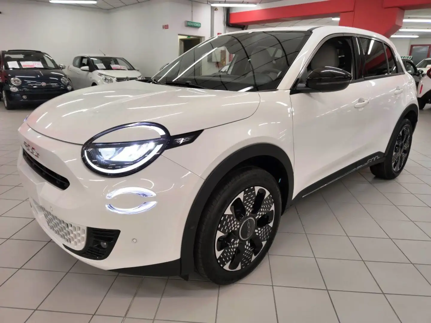 Fiat 600 1.2 136cv Hybrid DCT La Prima Automatica SUPER PR Blanc - 1