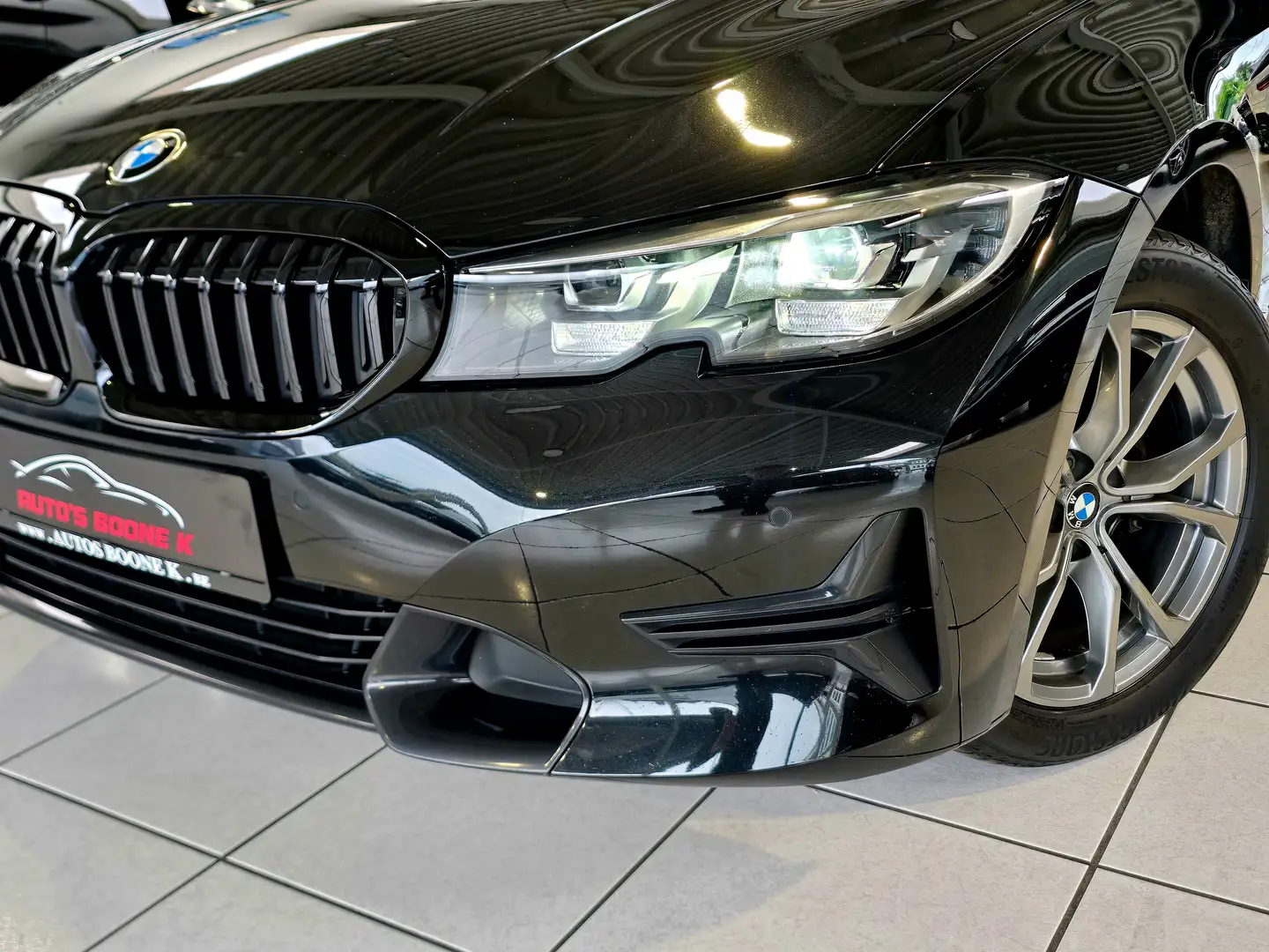 BMW 318 i /Panodak/ Sportzetels / Trekhaak elekt. / Dab ra Nero - 2