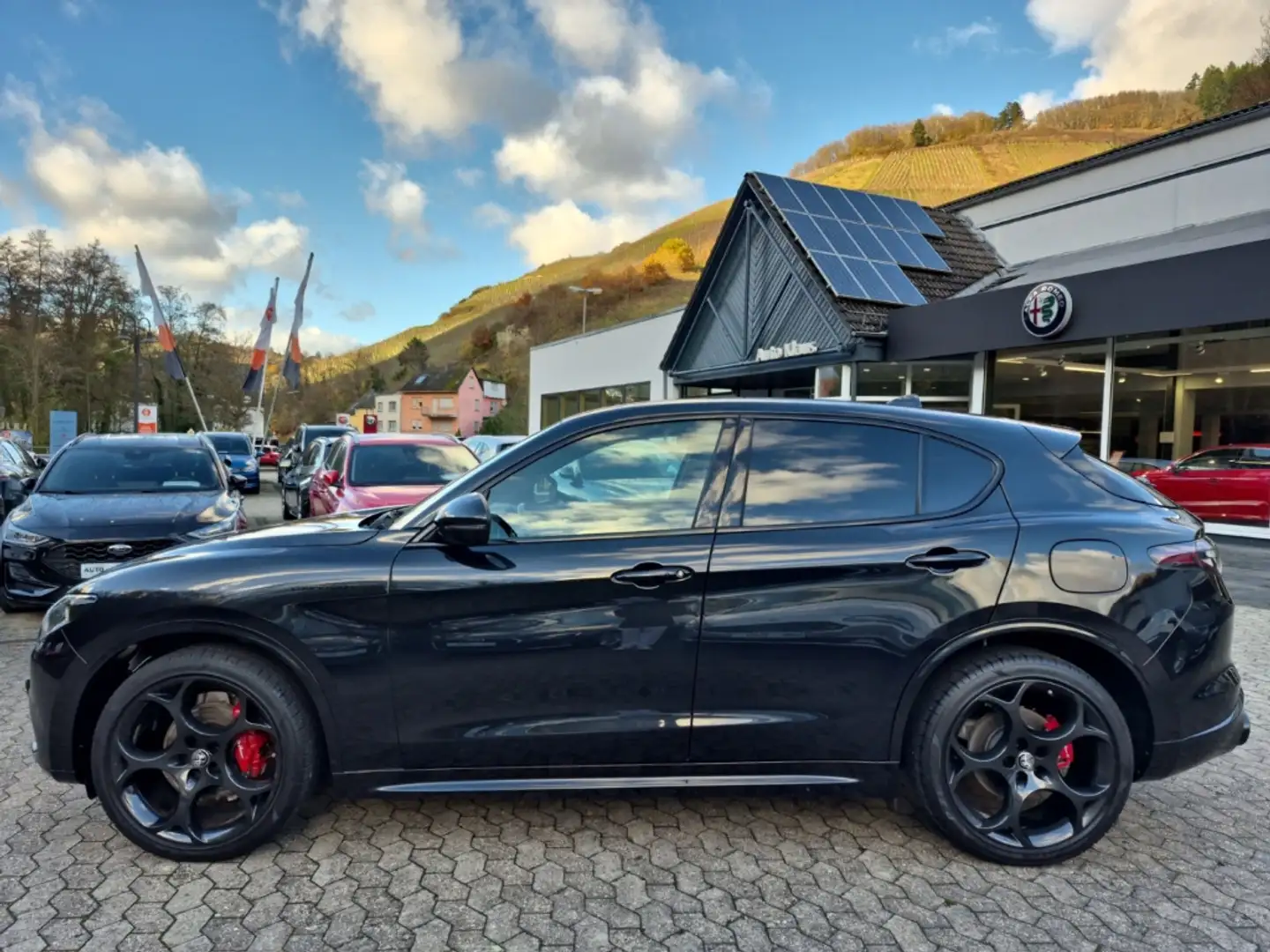 Alfa Romeo Stelvio Competizione Q4 Assistenzpaket Noir - 2