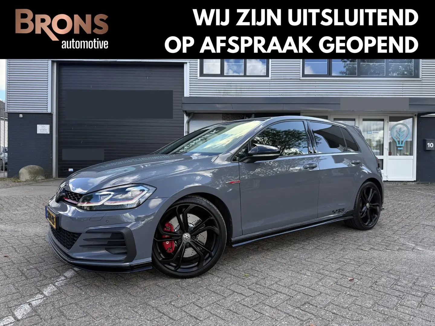 Volkswagen Golf GTI 2.0 TSI TCR Pano l Keyless l Oettinger 360PK Grijs - 1