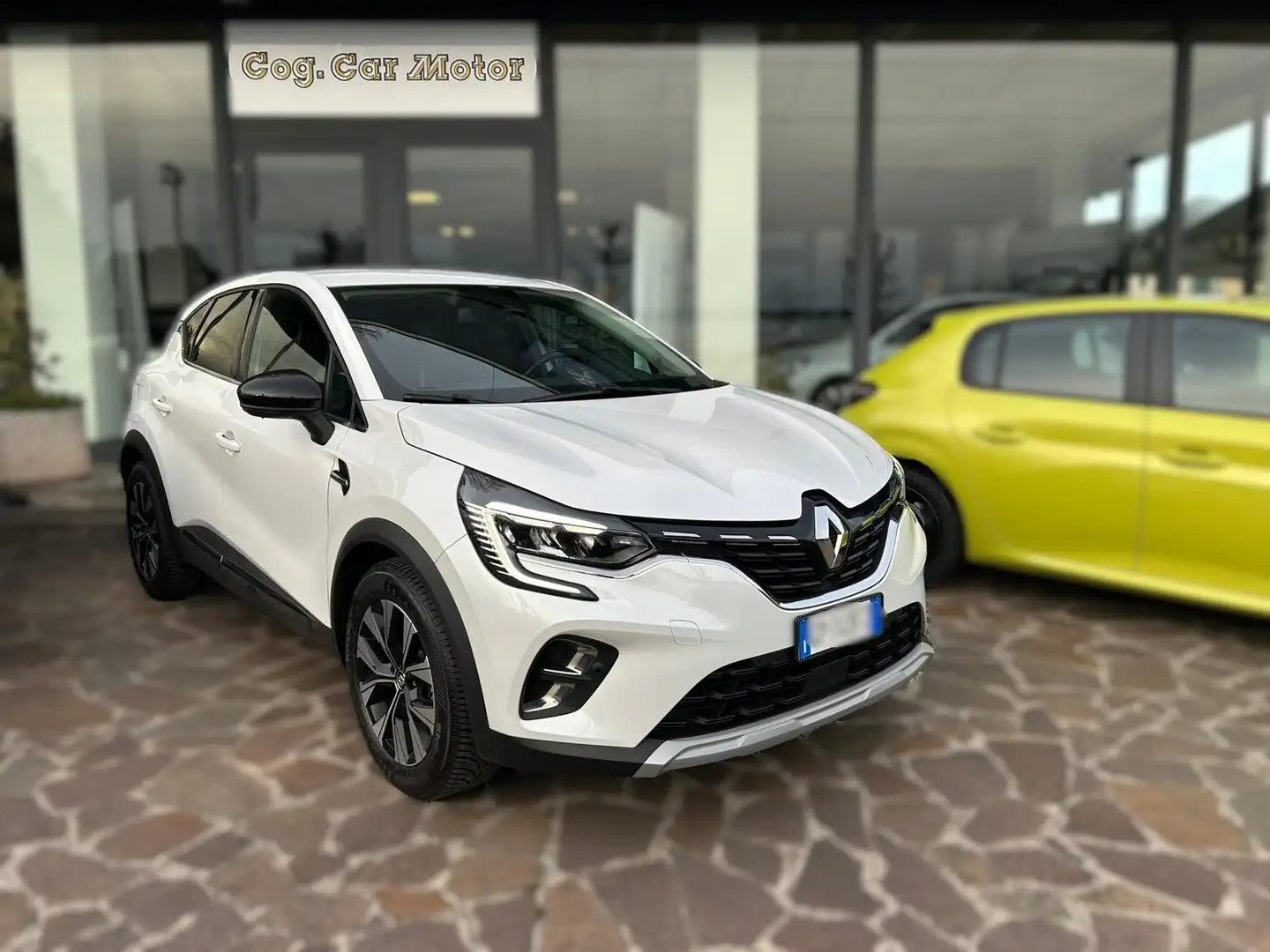 Renault Captur Captur 1.0 tce Techno 90cv Weiß - 1