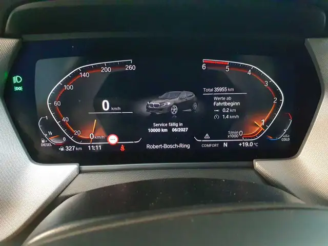 BMW 1 Series view 11