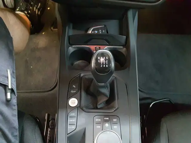BMW 1 Series view 10