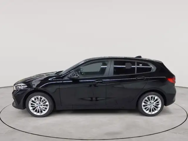 BMW 1 Series view 6