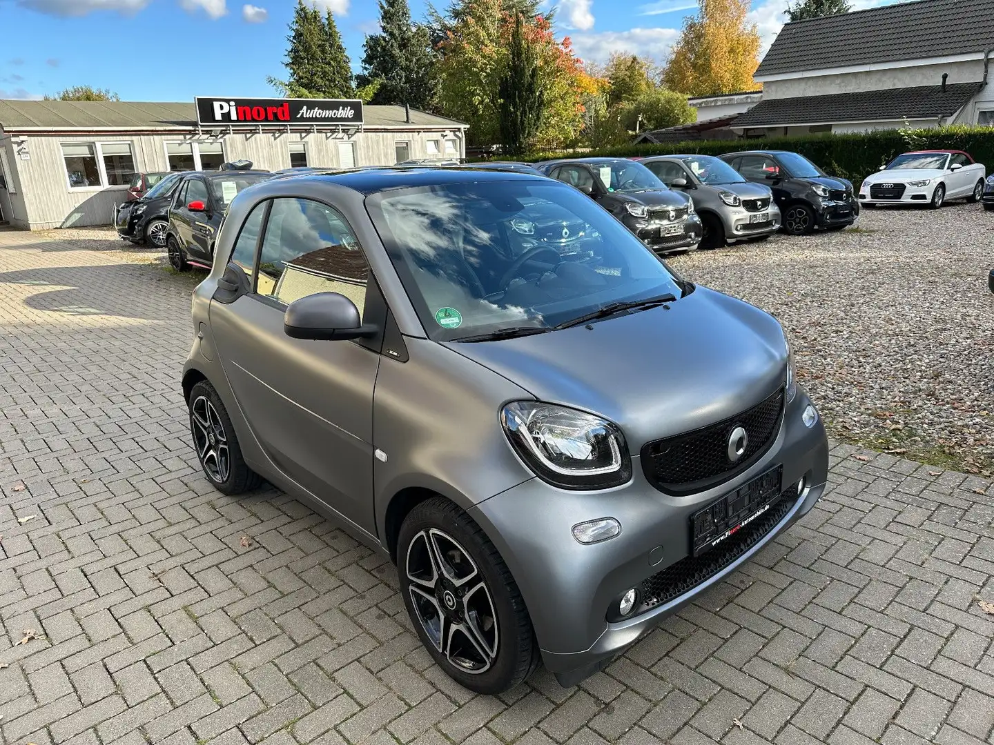 smart forTwo Prime SPORT-90PS-LED-NAVI-PANO-JBL-ALU Grau - 1