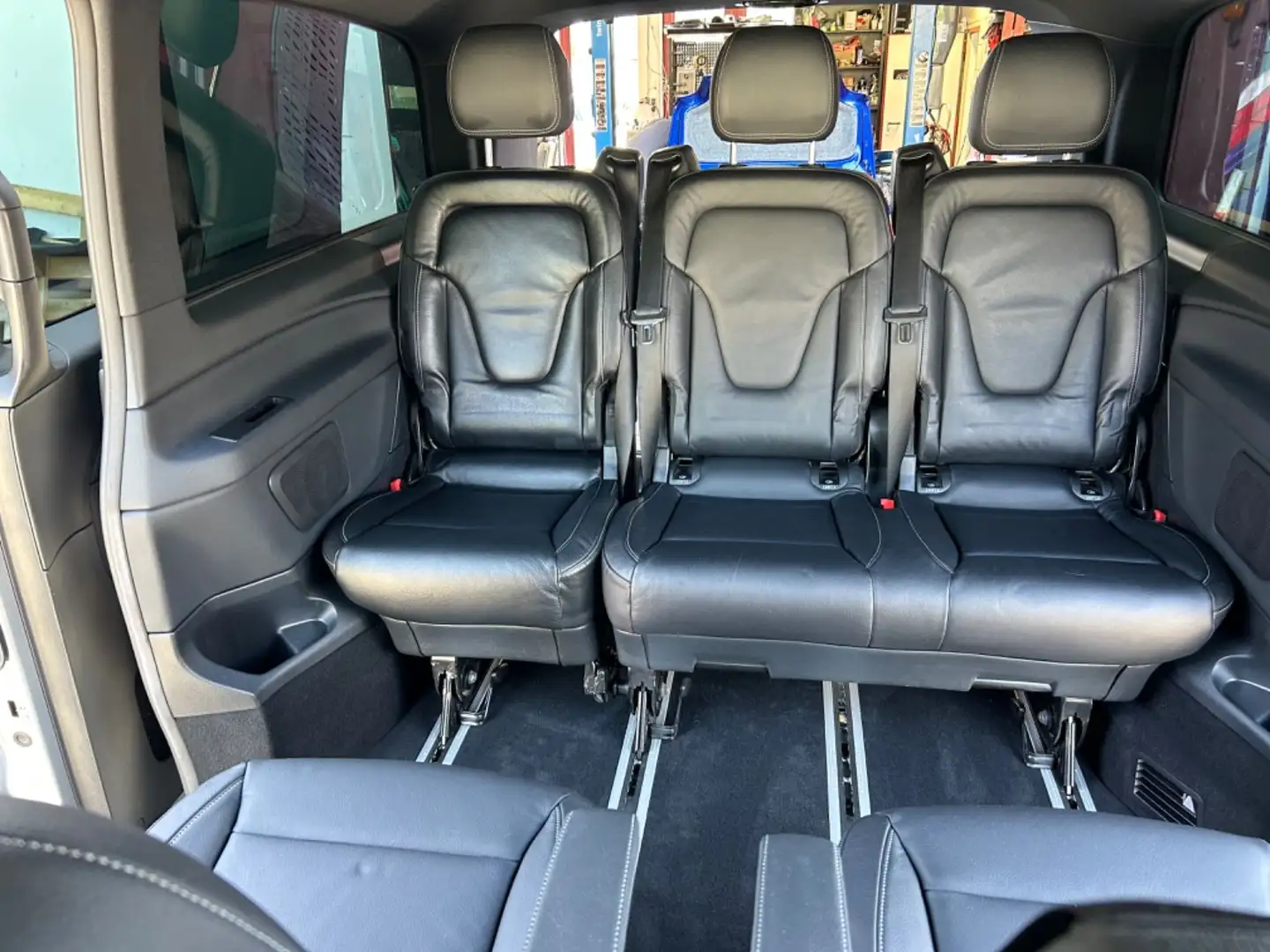 Mercedes-Benz V 250 d Exlang 7Sitz MBUX/NAVI/LEDER/LED/KAMERA Серебристый - 2