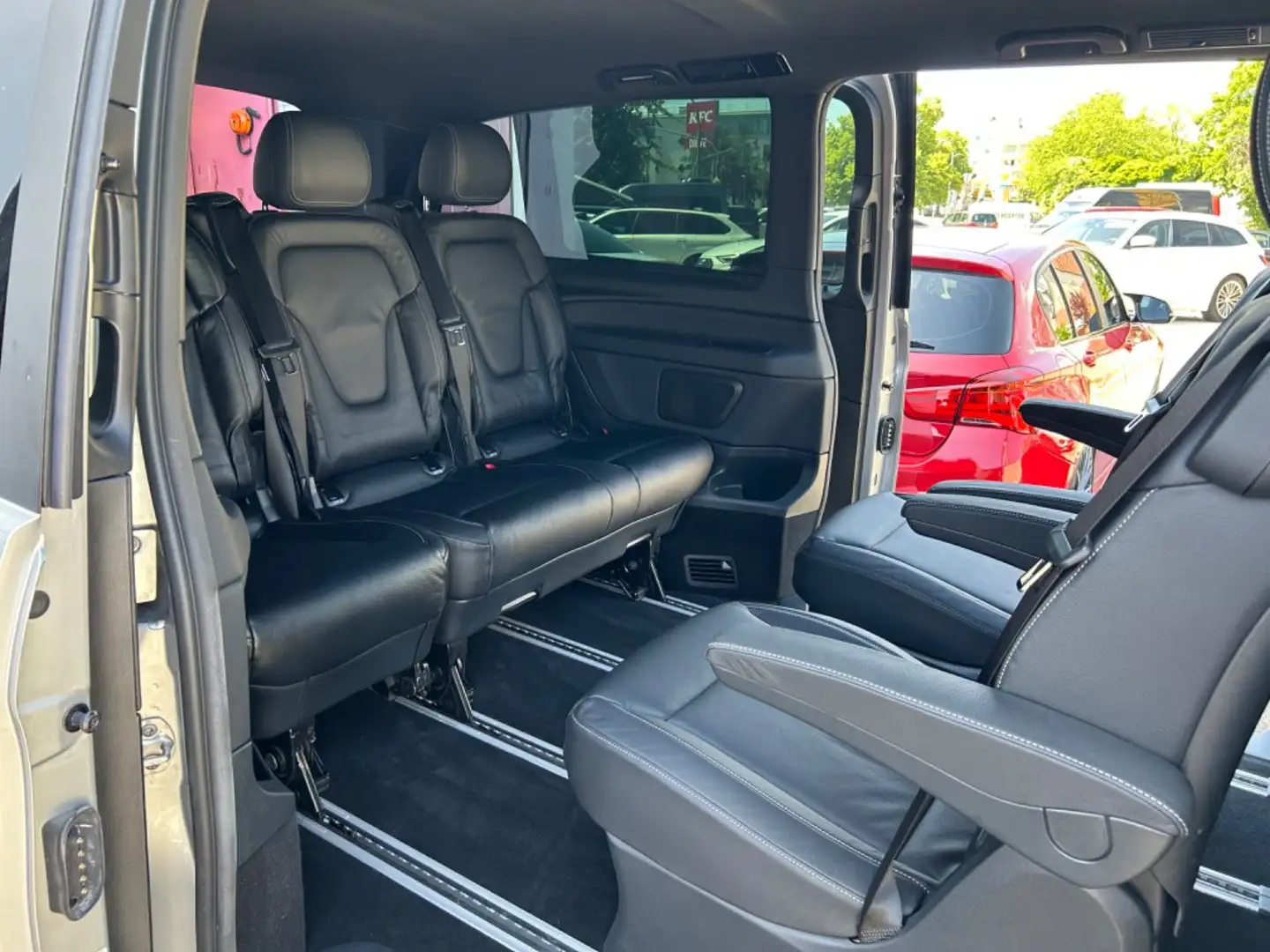 Mercedes-Benz V 250 d Exlang 7Sitz MBUX/NAVI/LEDER/LED/KAMERA srebrna - 1