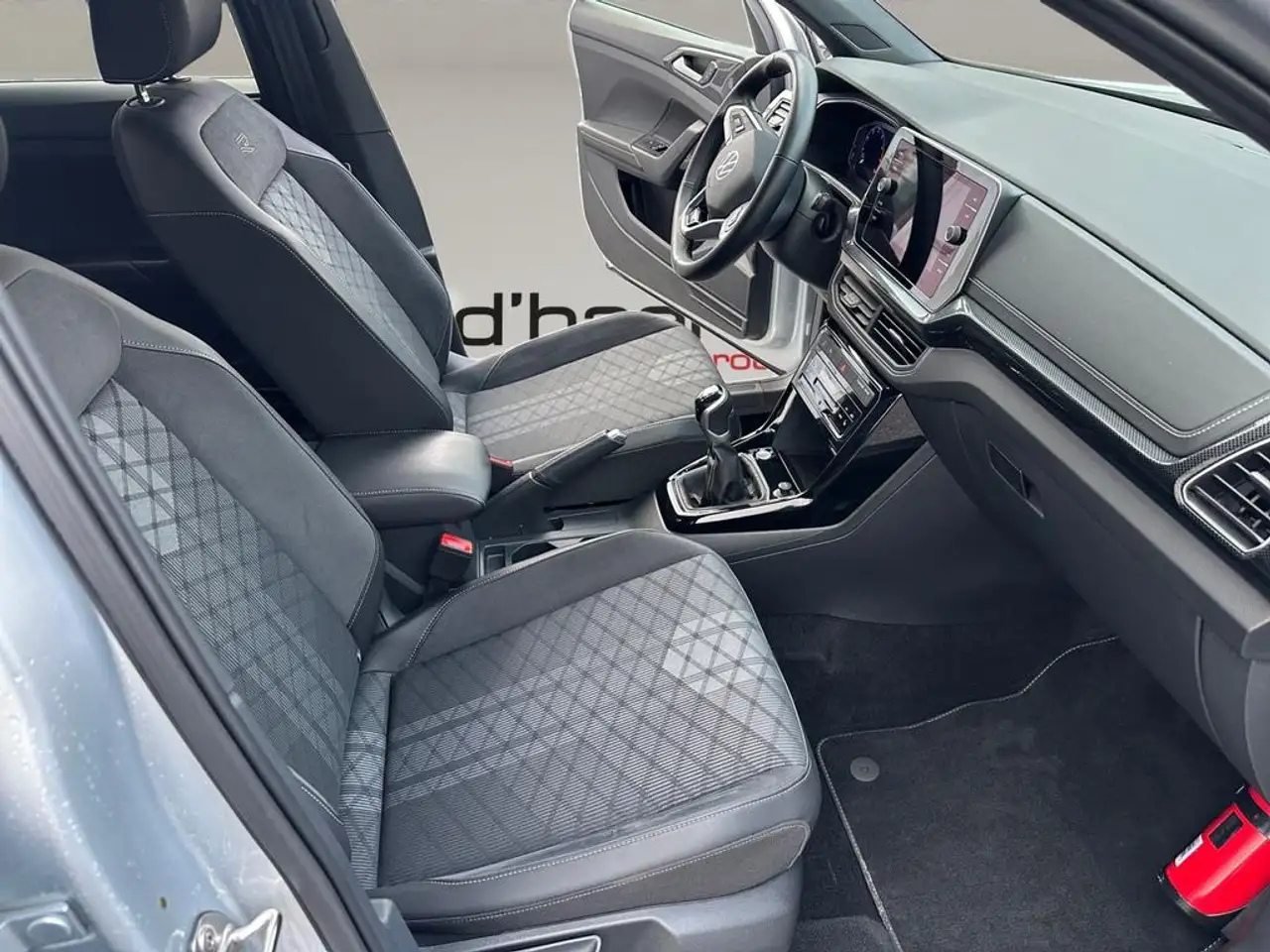 Volkswagen T-Cross T-Cross R-Line Business Premium 1.0 TSI 85 kW (116 ch) 6 vitesses manuel 12