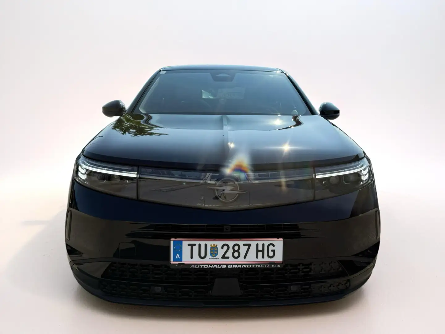 Opel Grandland 1.2 48V Mild-Hybrid 100 kW GS Schwarz - 2