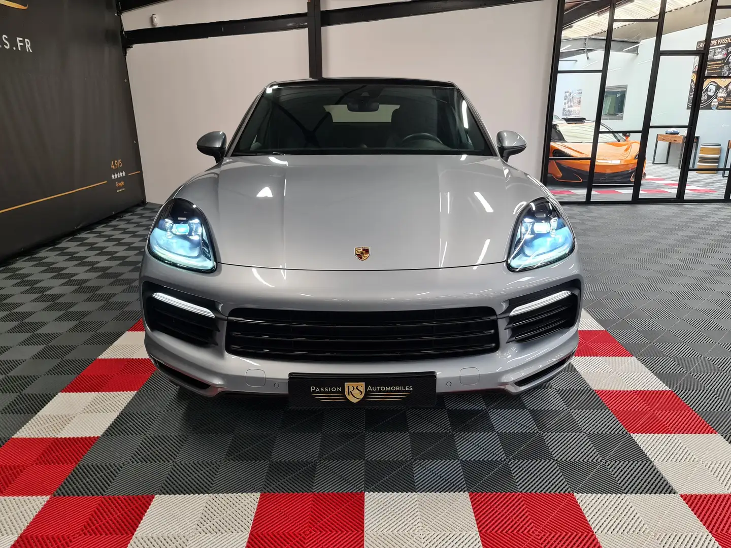 Porsche Cayenne Coupe 3.0 V6 462 ch Tiptronic BVA E-Hybrid Zilver - 2