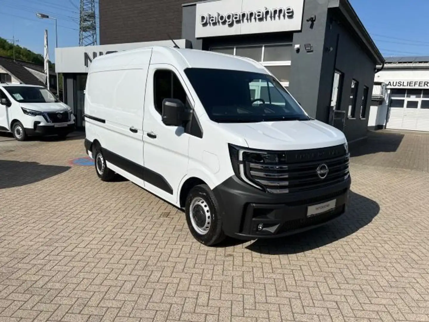Nissan Interstar e Kasten 3,5t L2H2 87 kWh N-Connecta A Blanco - 2