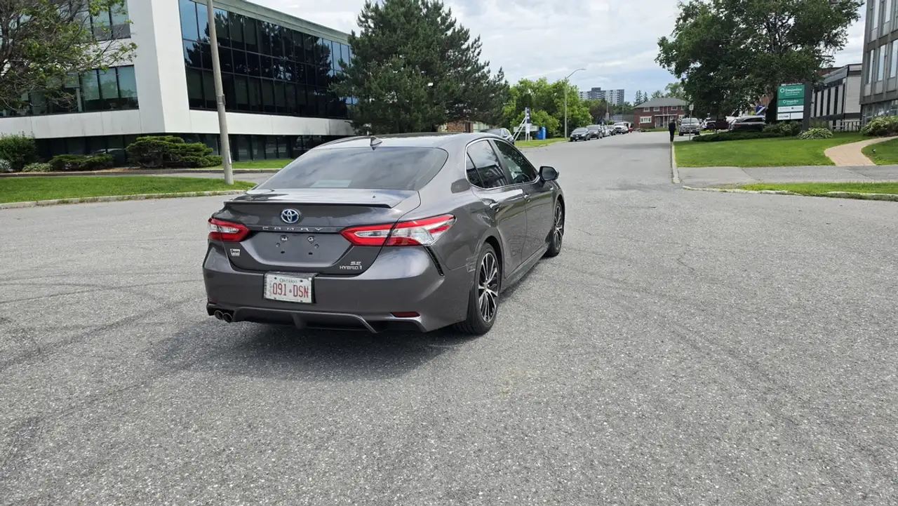 Toyota Camry photo Toyota Camry