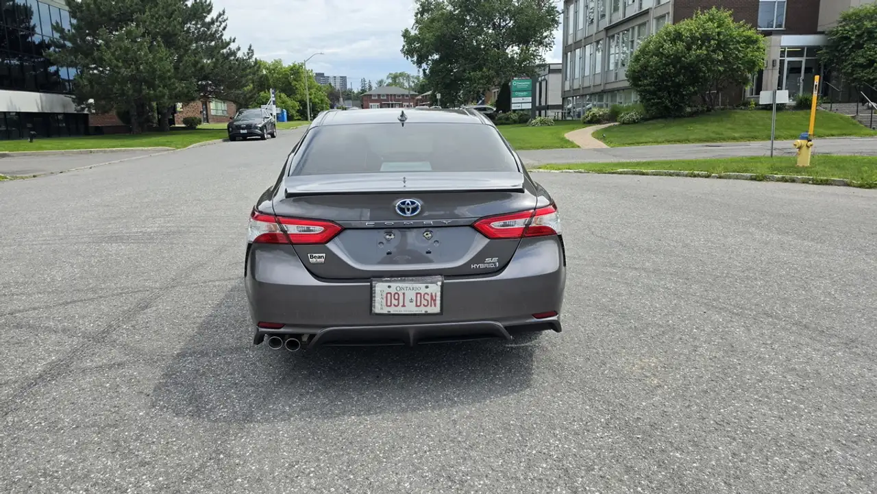Toyota Camry photo Toyota Camry