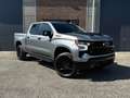 Chevrolet Silverado Trail Boss 6.2L V8 €58.900,-excl btw. Silber - thumbnail 16