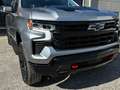 Chevrolet Silverado Trail Boss 6.2L V8 €58.900,-excl btw. Silber - thumbnail 17