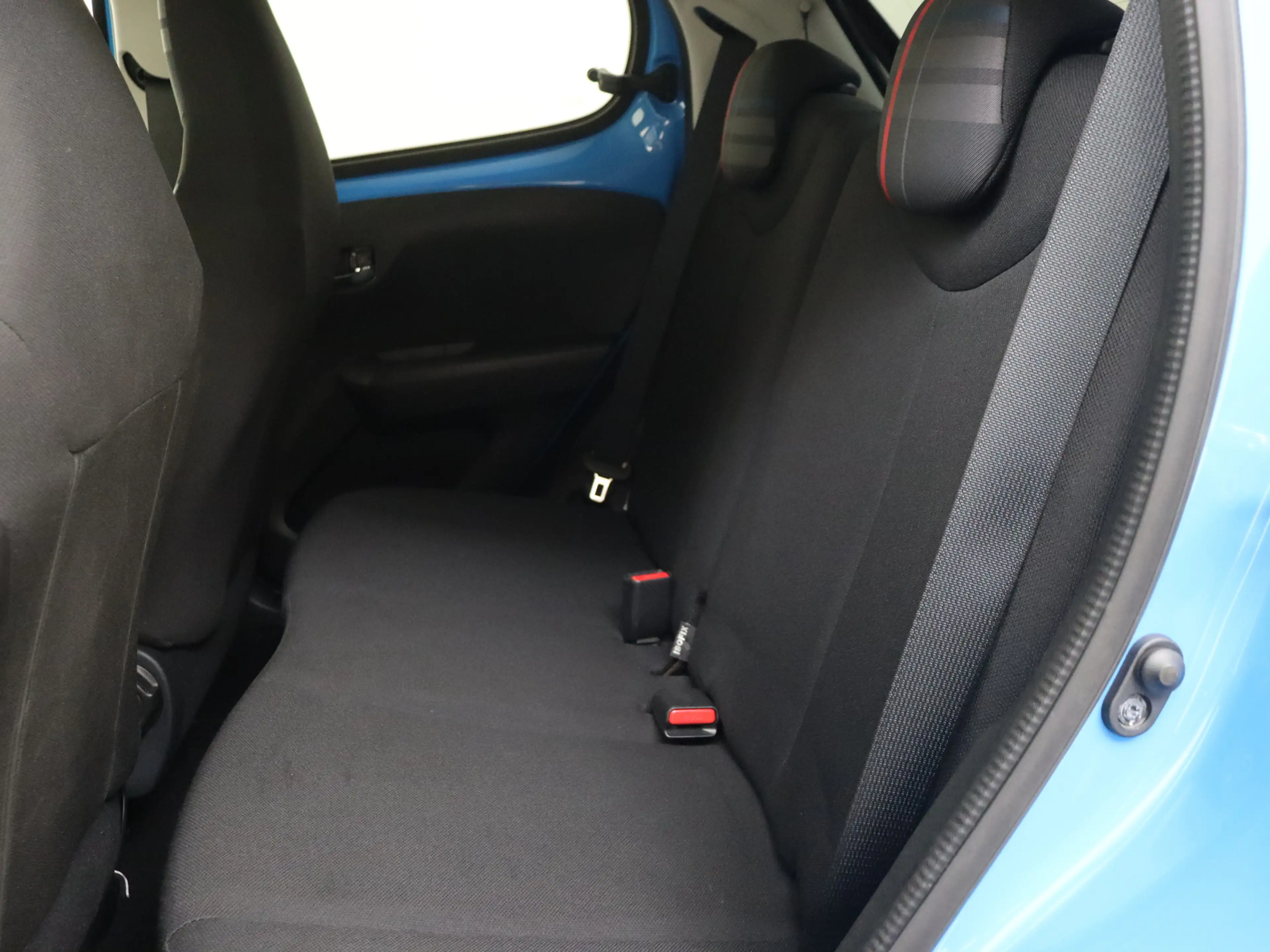 Peugeot 108 1.0 e-VTi Allure YP — photo 10