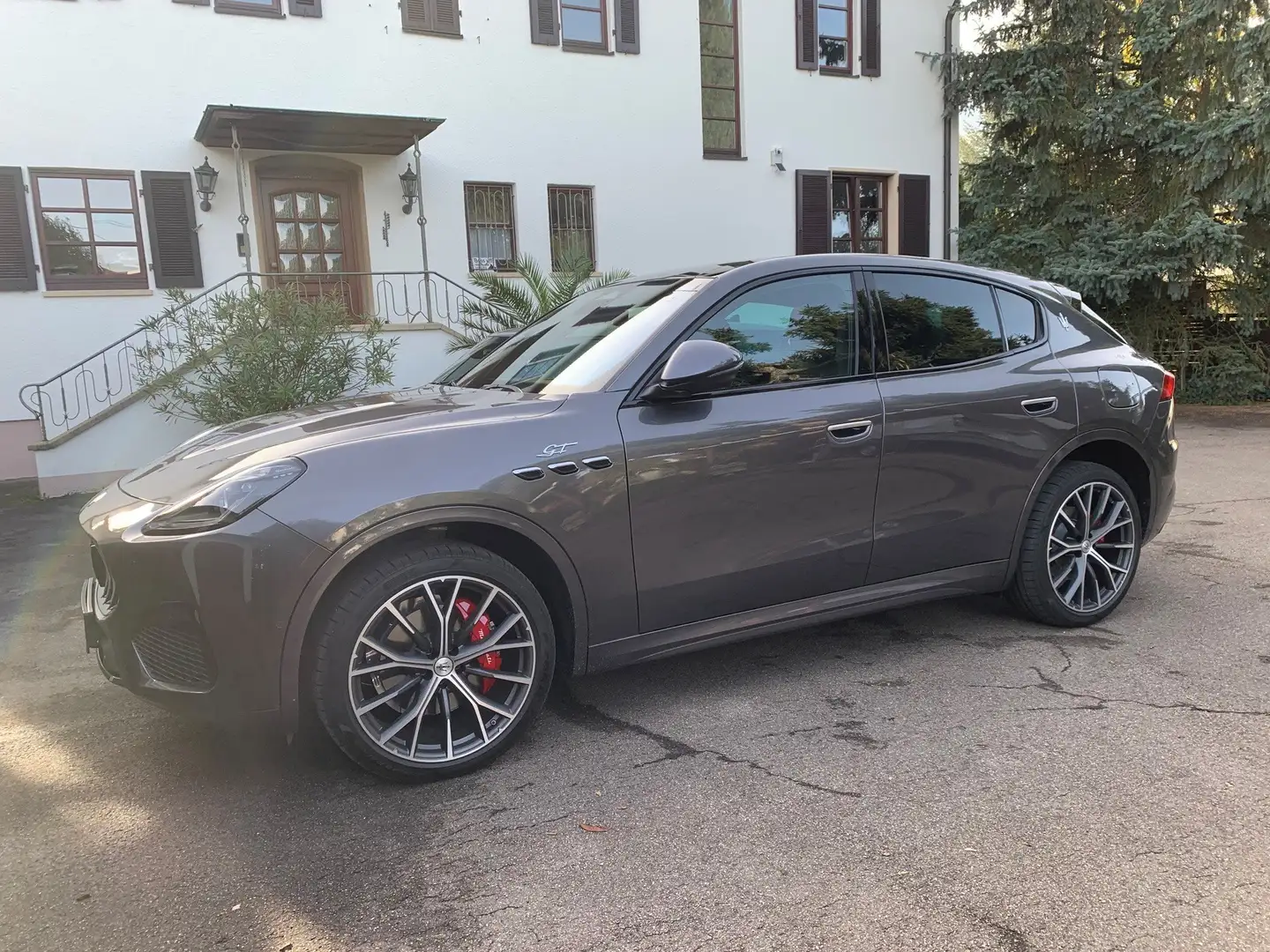 Maserati Grecale GT Grau - 1