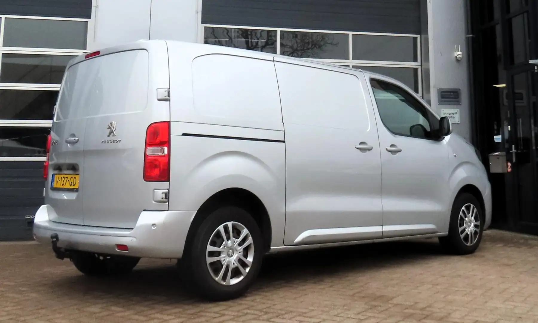 Peugeot Expert 231S 2.0 BlueHDI 120 Premium Pack Navi Cruise Argent - 2