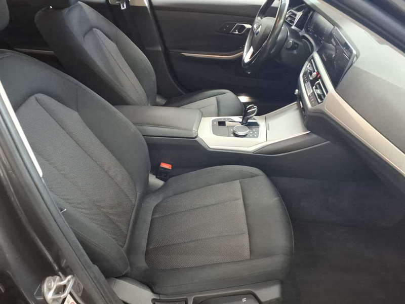 BMW 318 318d Touring Aut. Advantage AHK — photo 11